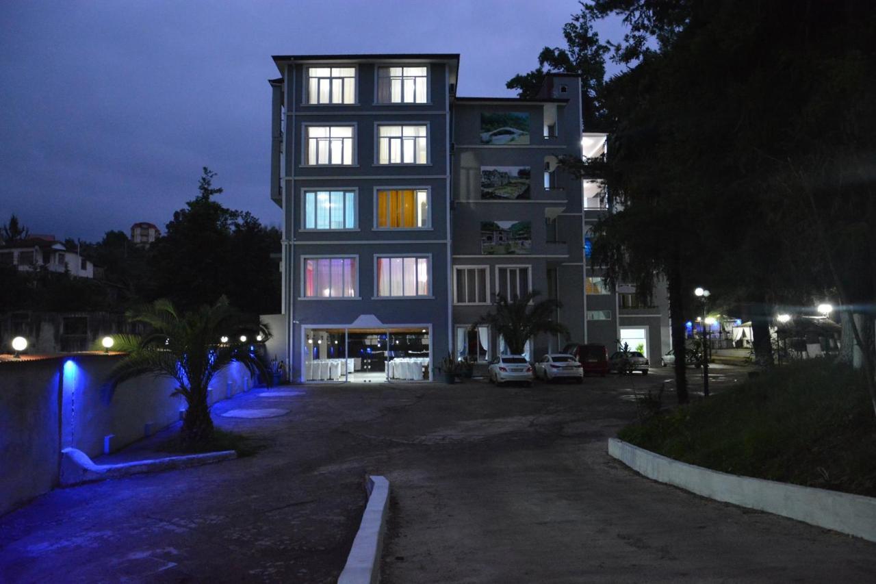 Hotel Nine Brothers ماكينجاوري المظهر الخارجي الصورة